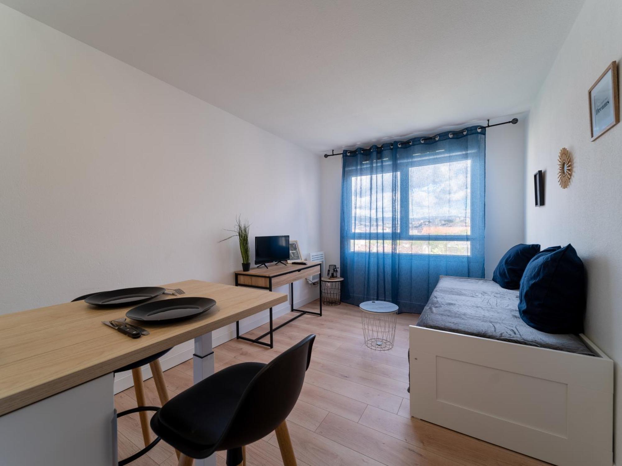 Appartement Tout Equipe A 6Min De La Gare St Charles Marseille Luaran gambar