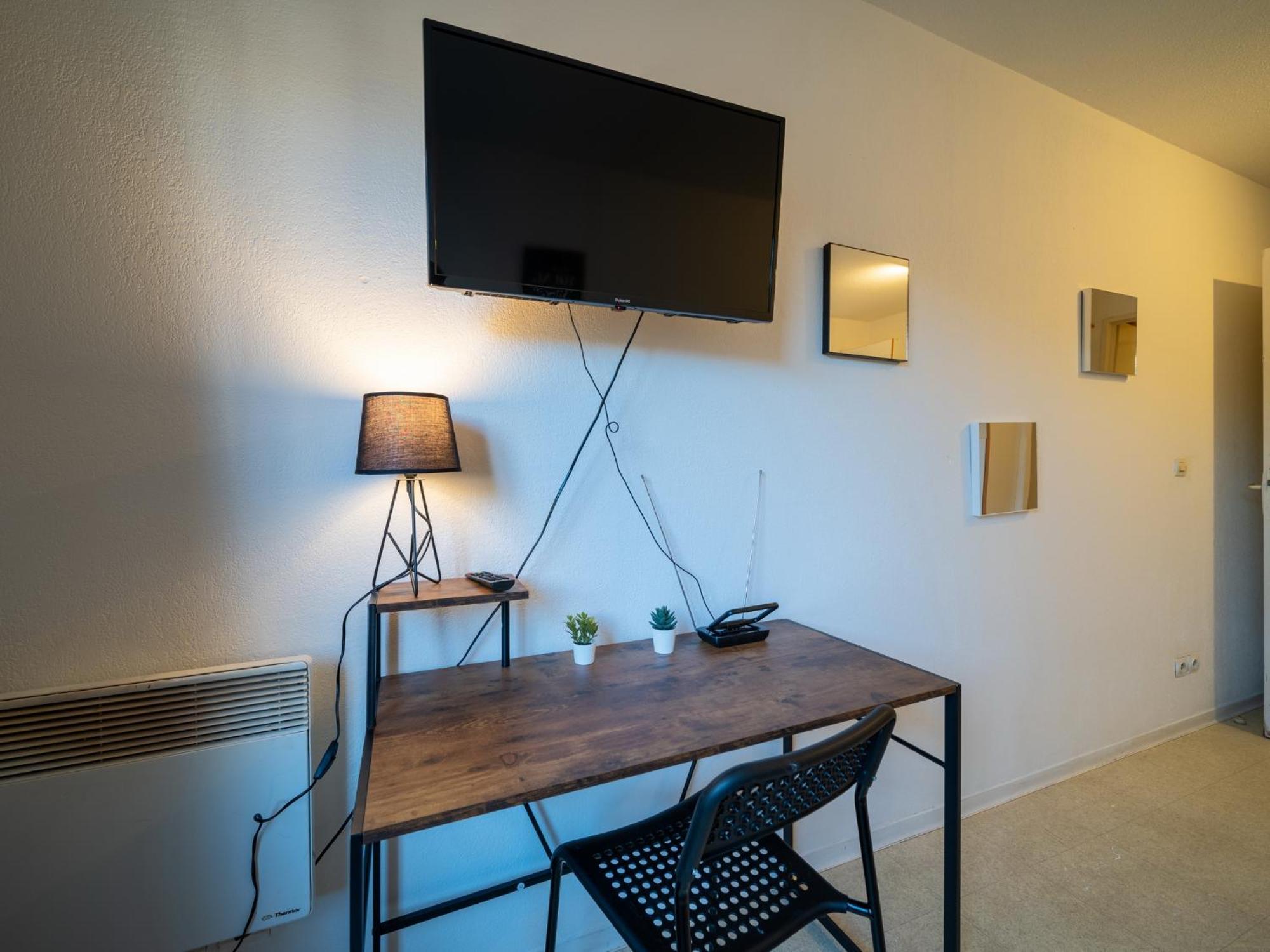 Appartement Tout Equipe A 6Min De La Gare St Charles Marseille Luaran gambar