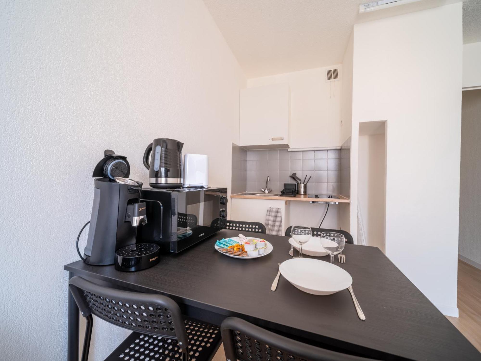 Appartement Tout Equipe A 6Min De La Gare St Charles Marseille Luaran gambar