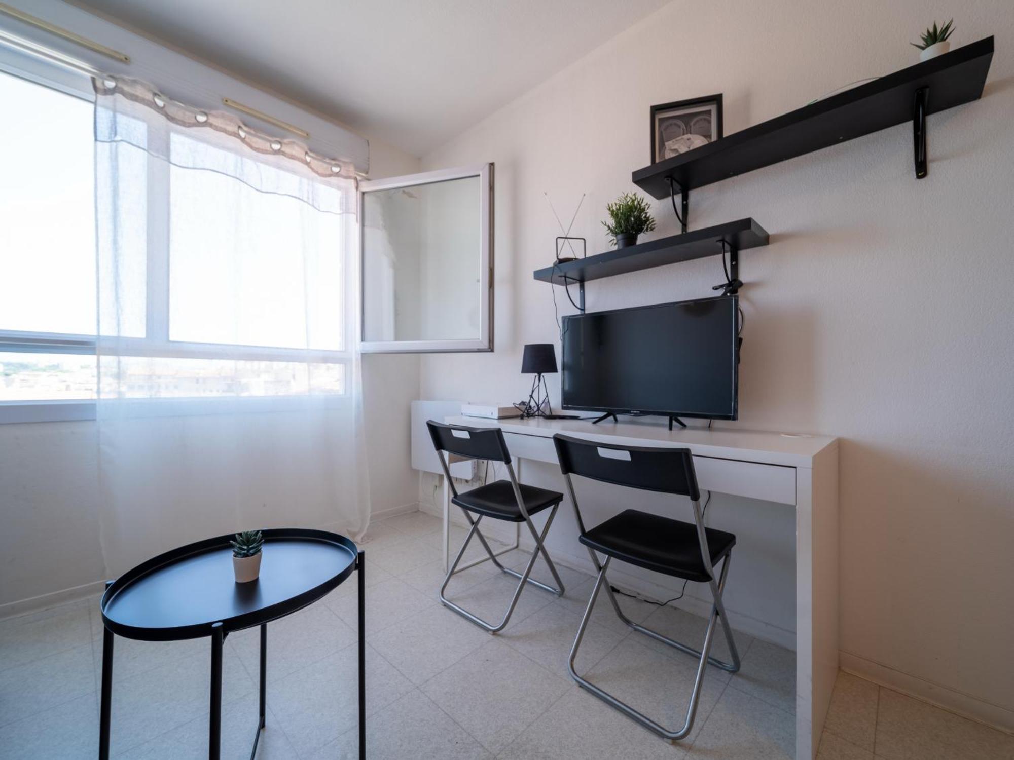 Appartement Tout Equipe A 6Min De La Gare St Charles Marseille Luaran gambar