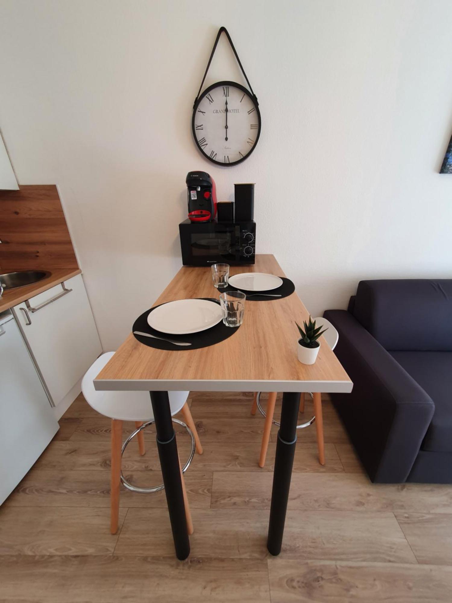 Appartement Tout Equipe A 6Min De La Gare St Charles Marseille Luaran gambar